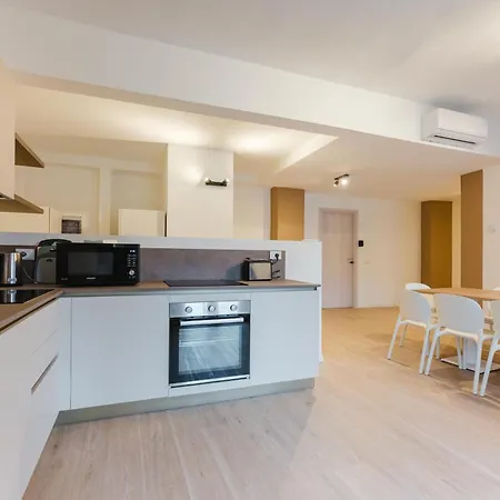 Luminosa Stanza 4 Bagno Privato Vicino Stazione